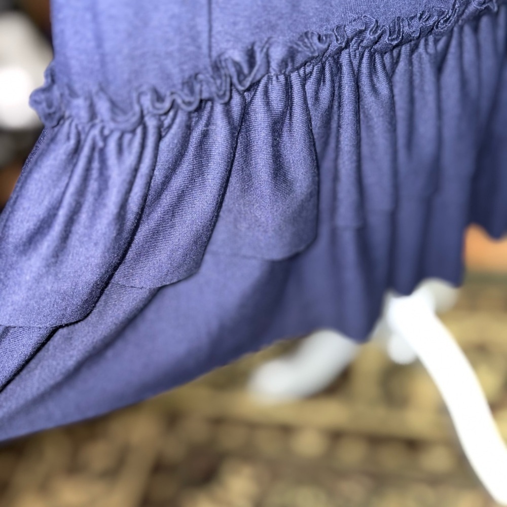 ZENANA OUTFITTERS size medium 3/4 navy blue dress. 2 tiered ruffle skirt pockets - Picture 2 of 5
